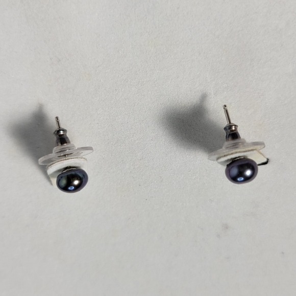 New metallic pearl necklaces, bracelet and earrings set in box - Picture 9 of 10